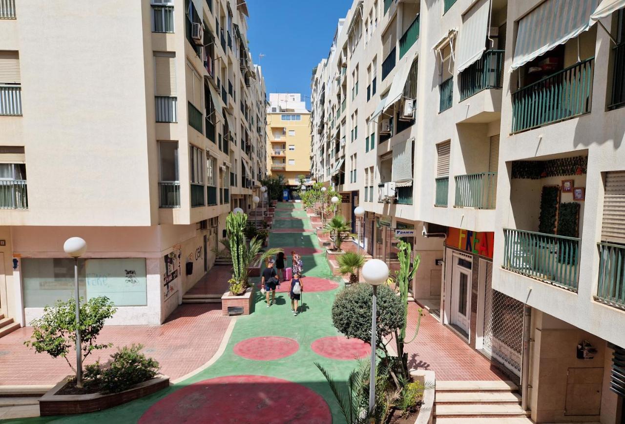 Old Town 1 St Floor, Near The Beach بينايدورم المظهر الخارجي الصورة